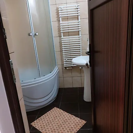 Hotel Roua Muntilor 2*